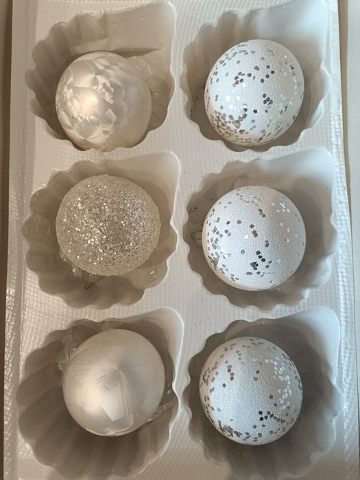 Bombki szklane białe i srebrne