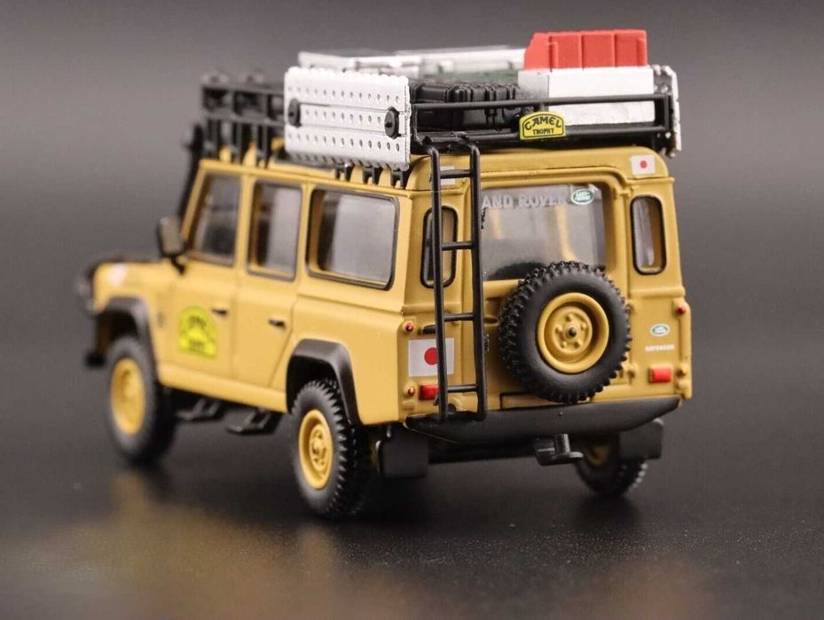 Mini GT Land Rover Defender 110 '89 Camel Trophy Amazon Team