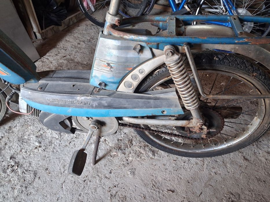 Motociclo Peugeot 102