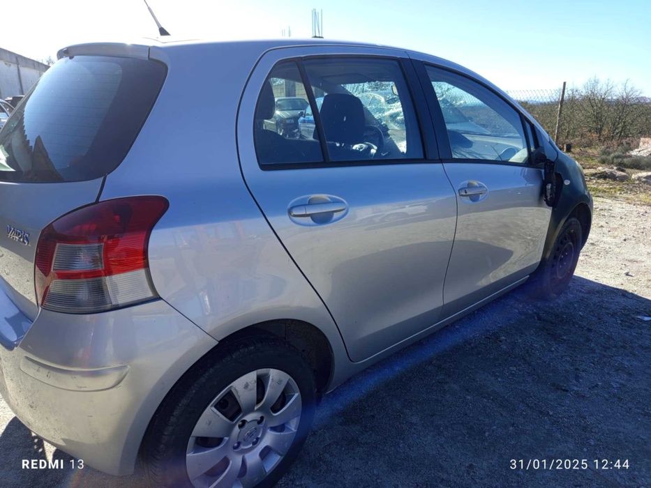 Para peças Toyota Yaris P9 1.0 VVT-I ano 2010