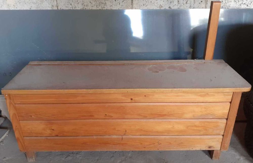 drewniana skrzynia np. na taras