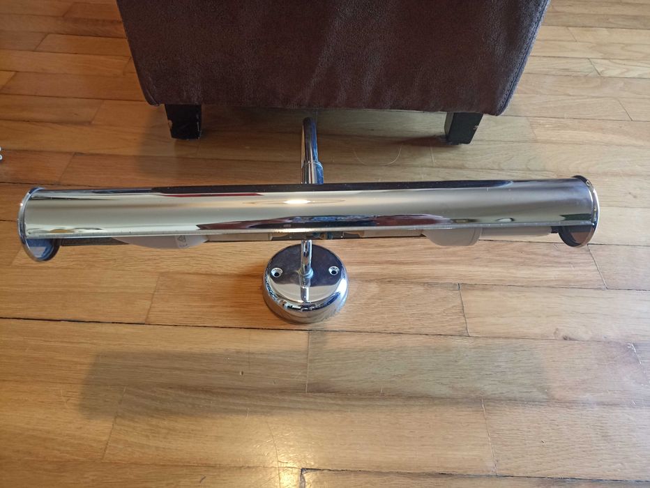 Aplique/candeeiro para espelho WC