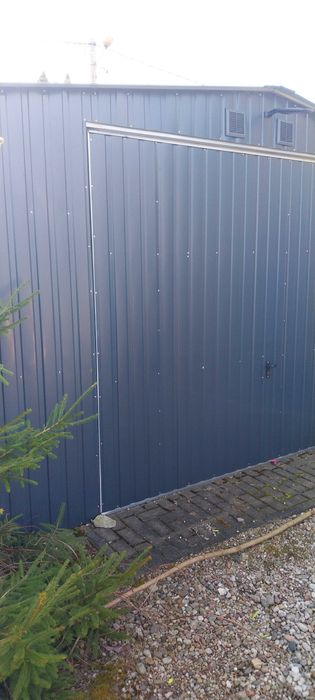 Garaż blaszany 4,5x6,5m