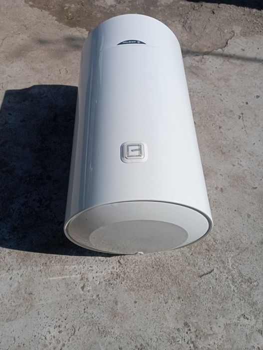 Ariston 1500w.Італія.