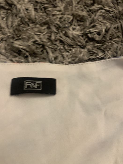 Bluzeczka w rozmiarze 42