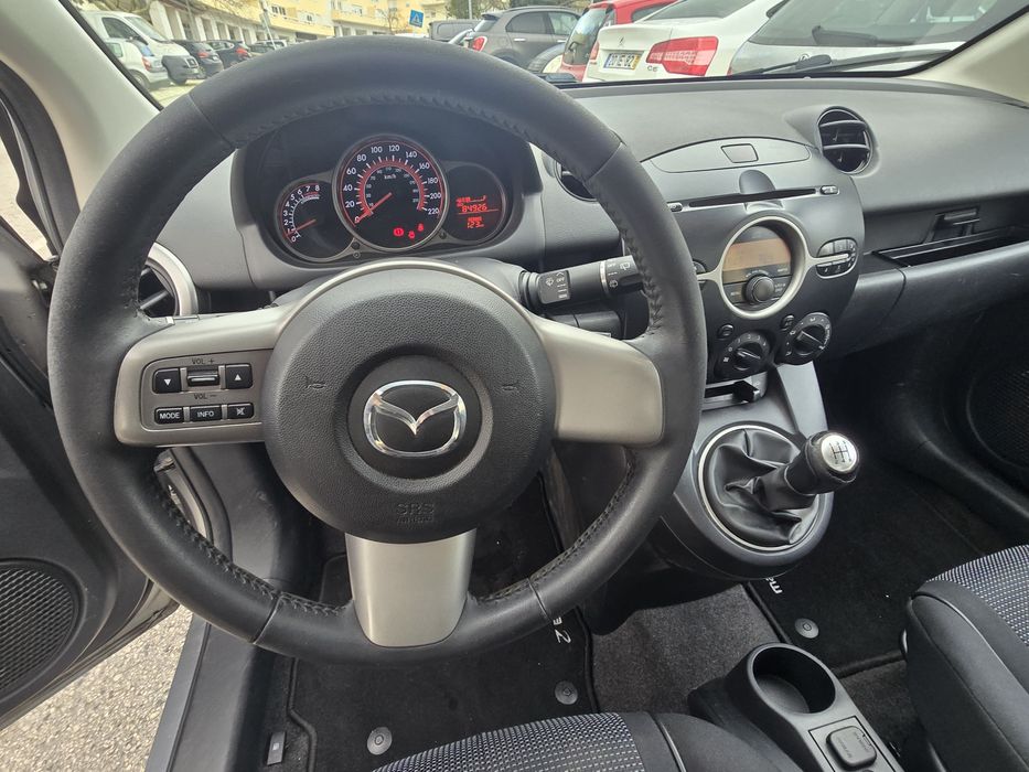 Mazda 2 1.3 87 mil kms