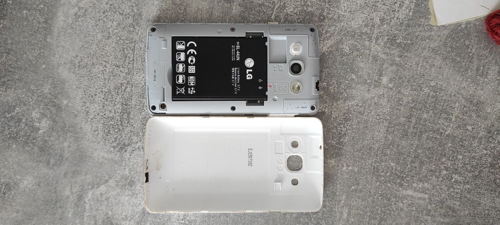 Мобільний телефон LG L60 Dual X135 і Fly DS160