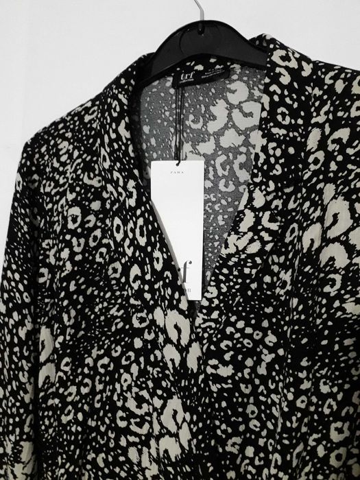 Blusa cruzada padrão animal Zara TRF Tam: M Nova c/etiqueta
