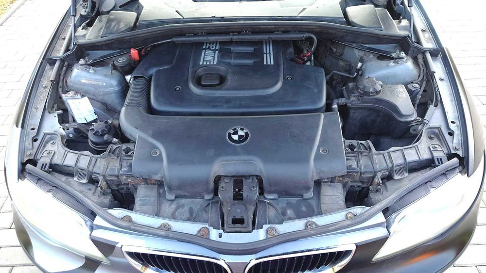 BMW SERIA 1 E87  118d moro