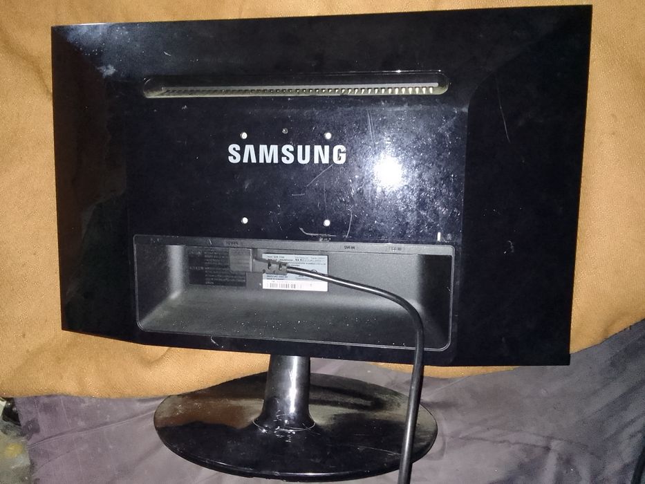 Monitor 22 SynkMastet