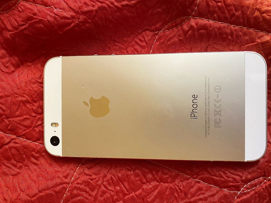 Продам Айфон 5s 2/32гб