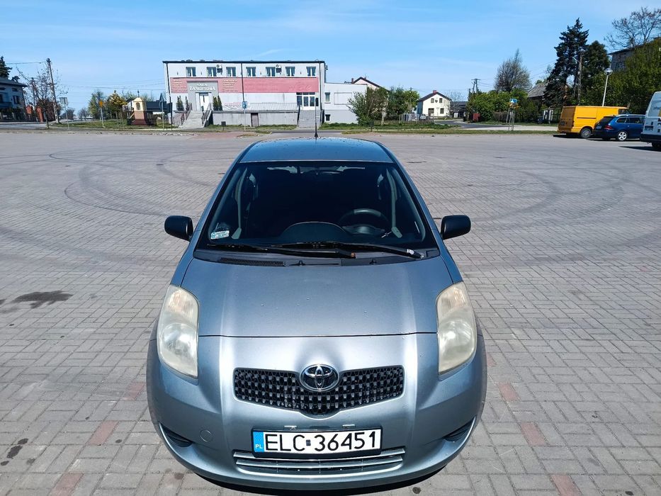 Toyota Yaris Auto z niskim przebiegiem
