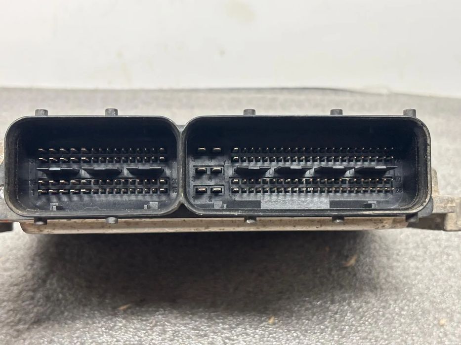 Centralina motor / ECU OPEL Astra H Caravan (L35)