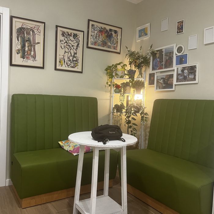 Sofá booth verde para restaurante, bar ou café — encosto alto
