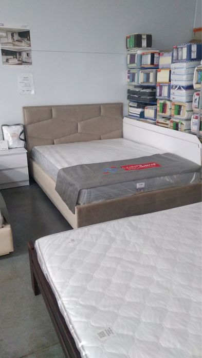 Якісні сучасні ліжка від виробника . Ортопедичні матраци .