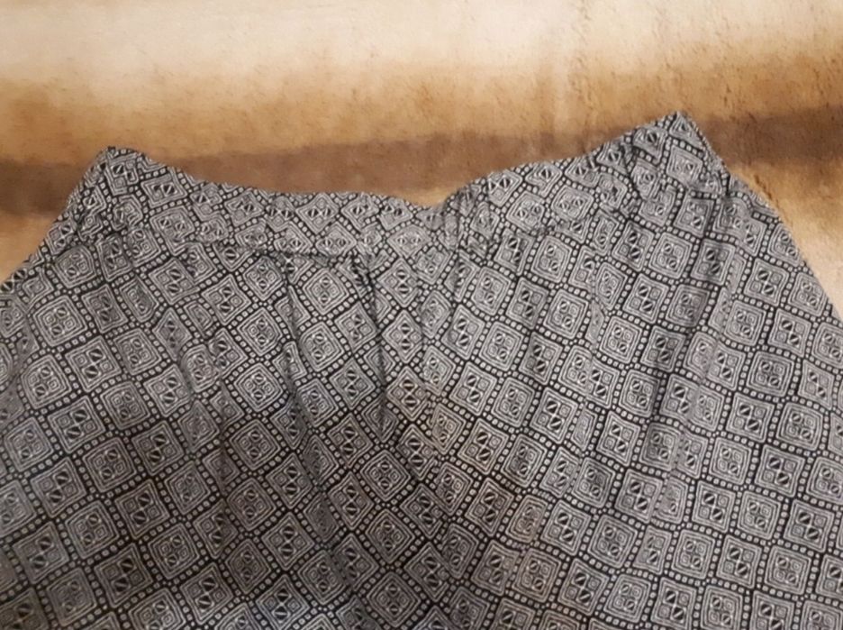 Calções fluídos com padrão - NOVOS