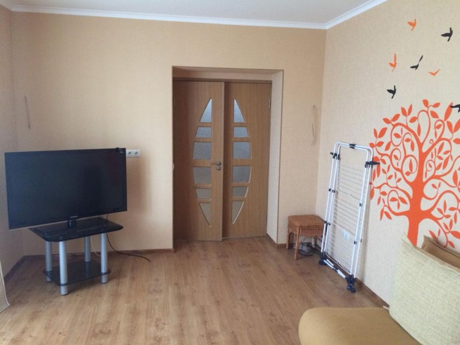 Оренда 2 кім квартира вул Автозаводська 16/16