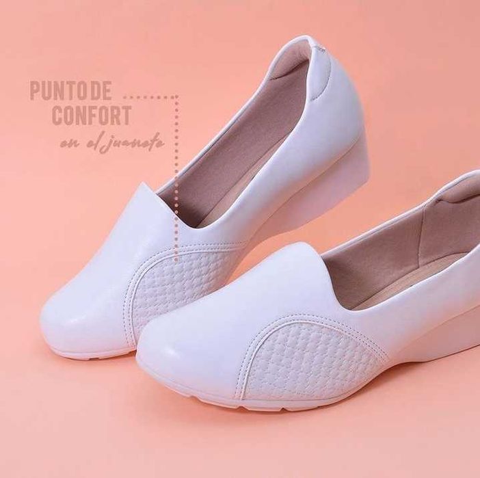 Lote de Sapatos Brancos Confortáveis Profissionais (Enfermagem / Estética) – Novo Stock