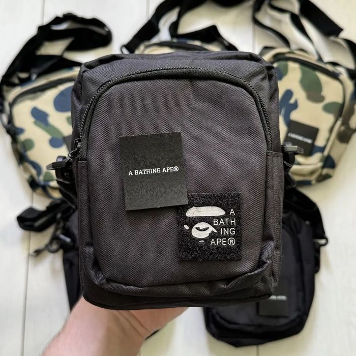 Сумка через плече Bape зі зйомним патчем: Чорна, Камуфляжна
