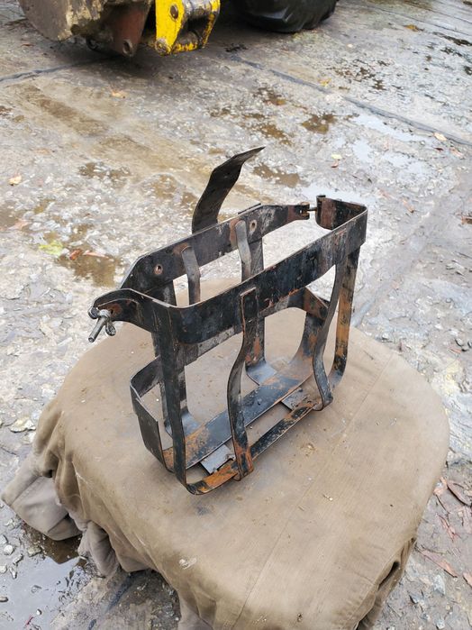 Крепление кронштейн канистры 10 литров для мотоцикла автомобиля СССР: 2 ...