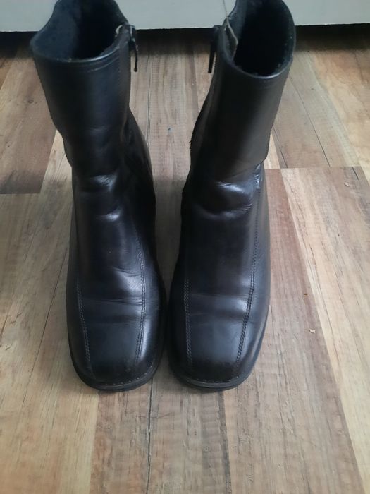 Skórzane ocieplane botki rozm.37