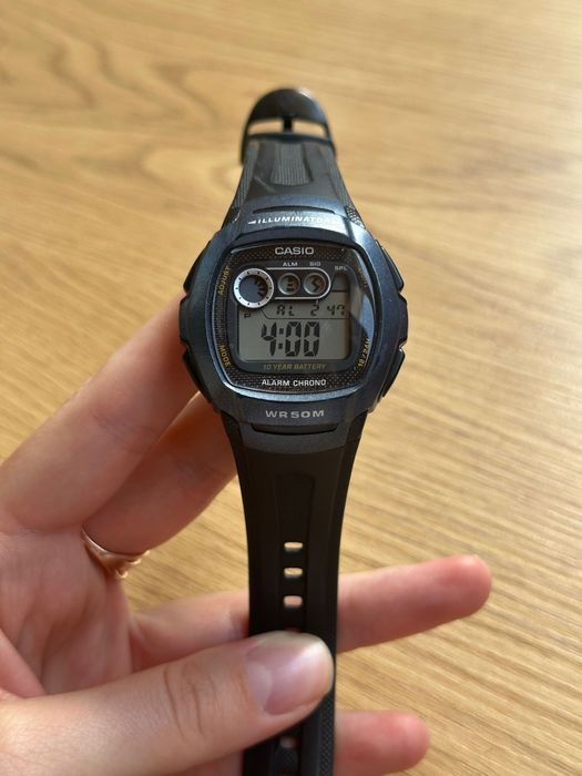 Casio illuminator, wr50m