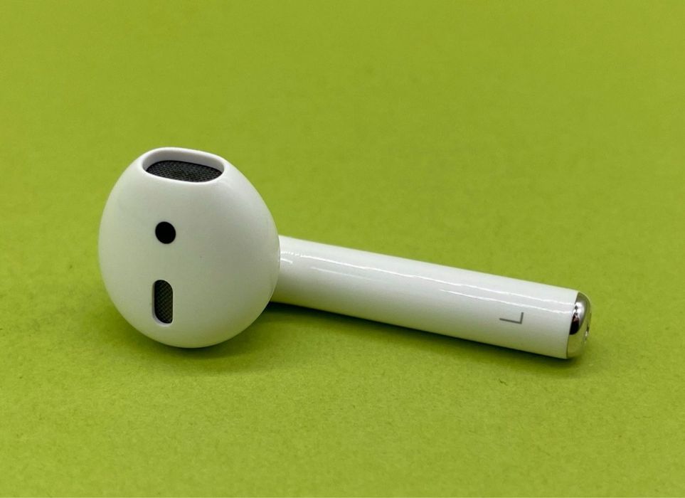 Лівий навушник Airpods 2 A2031 A2032 ідеальний стан
