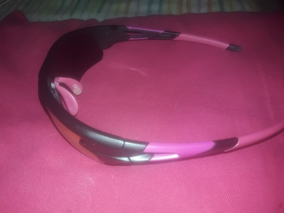 Oculos sol preto rosa