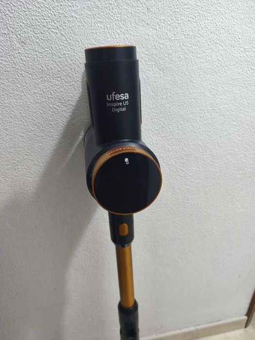 Aspirador vertical ufesa