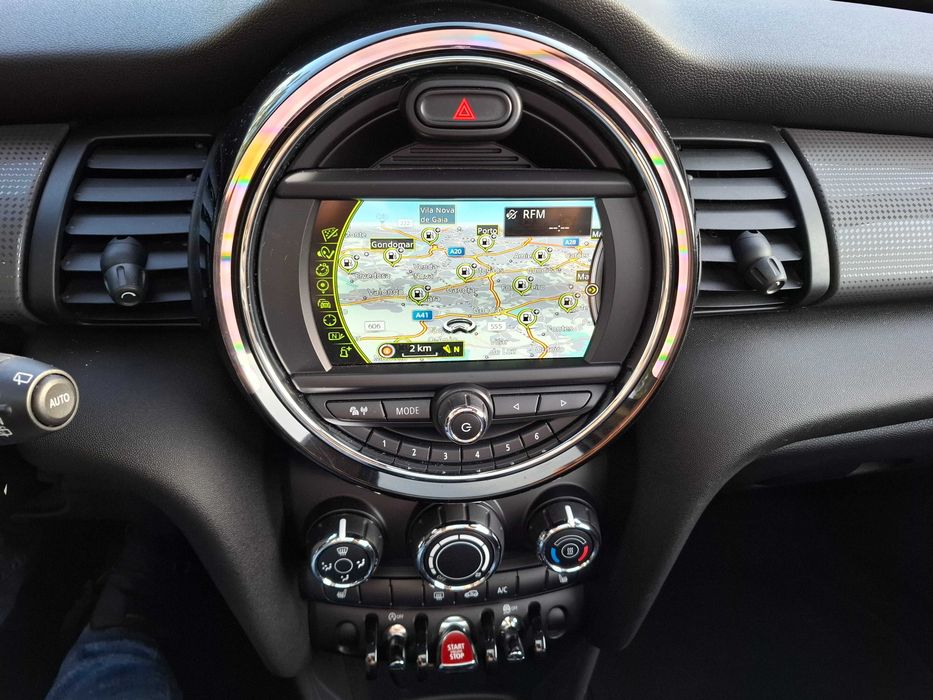 MINI 5 Portas Cooper D Apenas 121 Mil kms de 2017