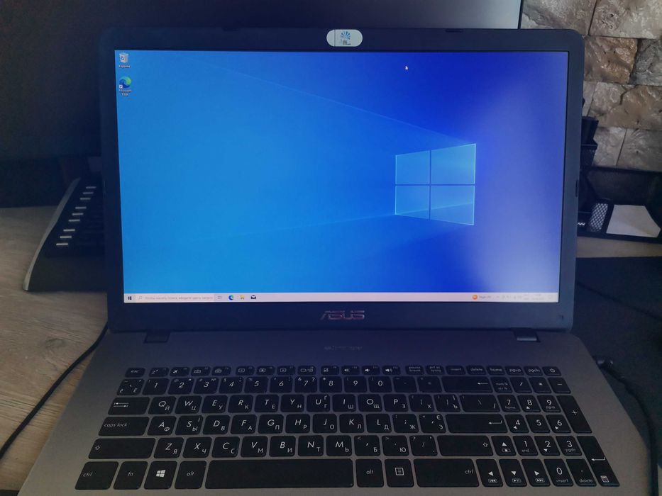 Ноутбук ASUS VivoBook 17 X705UV-GC128