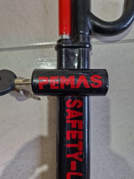 Mechaniczna blokada kierownicy marki PEMAS SAFETY-LOCK