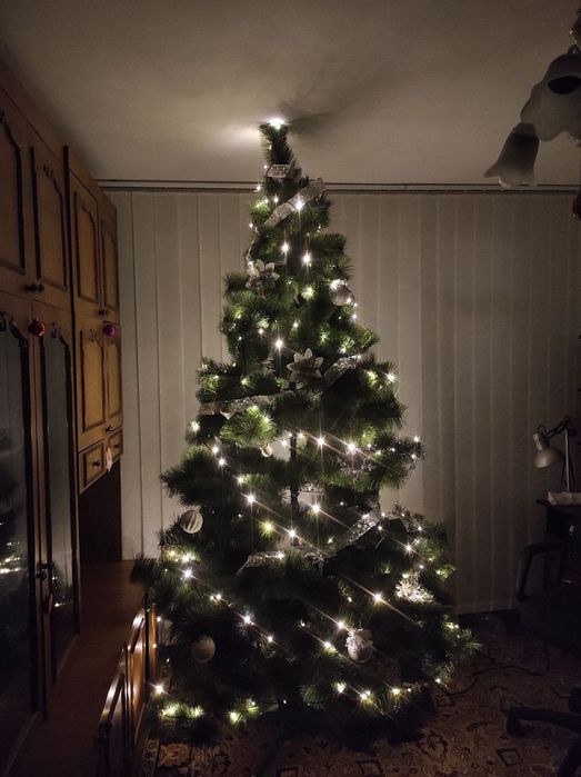 Штучна ялинка 2.5м