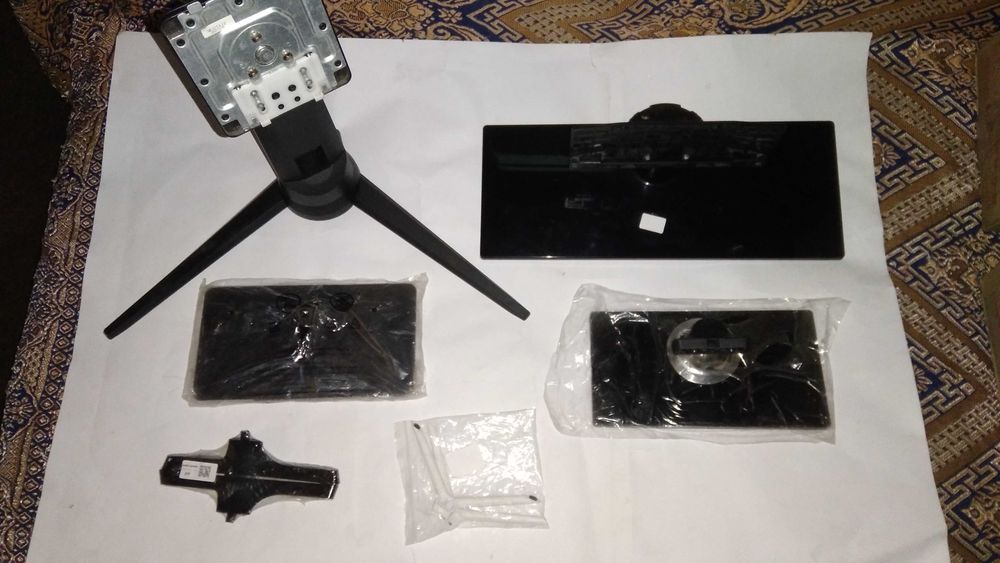 Продам кронштейн