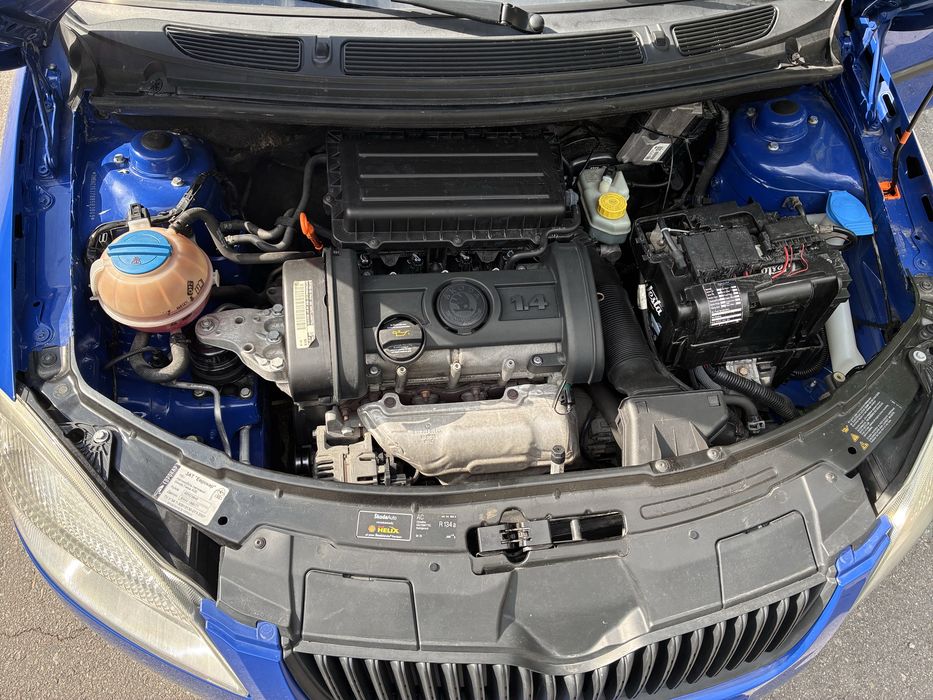 Skoda Fabia 2 1.4 официальная  обмен на универсал/ минивен