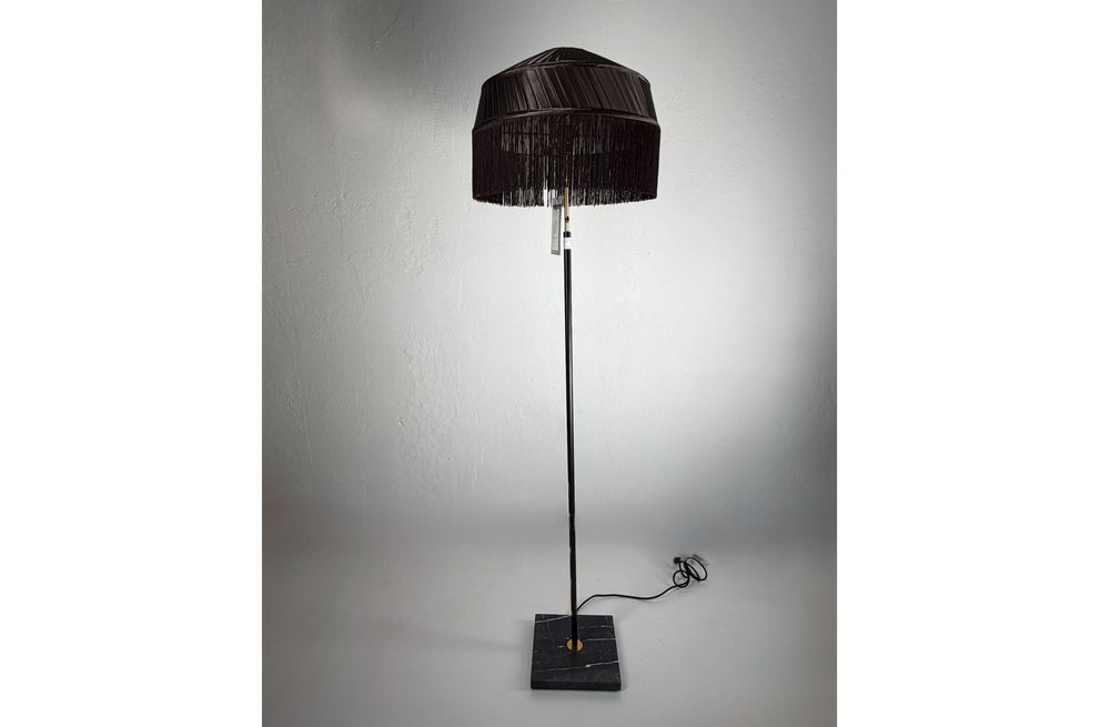 Malene Birger dla Birger1962 – Chicago Floor Lamp | Designerska lampa podłogowa z marmurową podstawą