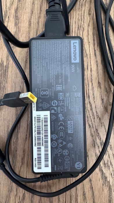 Stacja dokująca Lenovo ThinkPad i zasilacz 90W