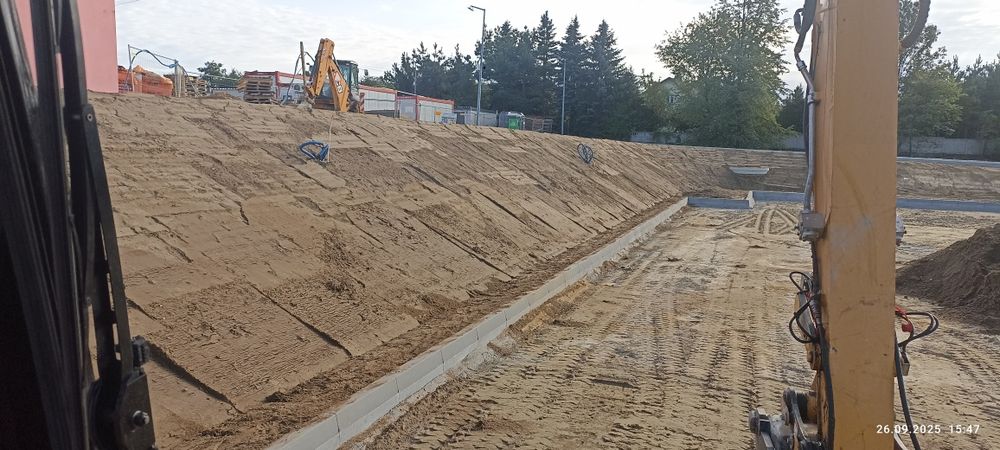 Usługa koparką 15 ton , cat 313 D 23 lata doświadczenia