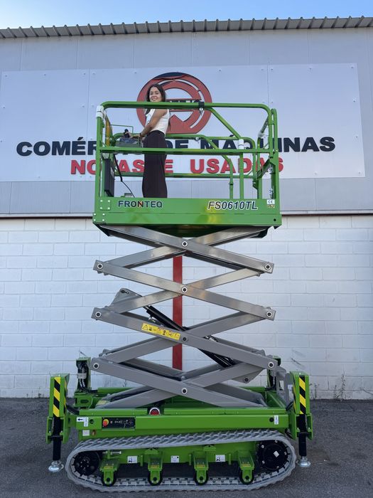Plataforma Elevatória “Tesoura” elétrica c\ Lagartas e Macacos (8mt)FRONTEQ FS0610TL