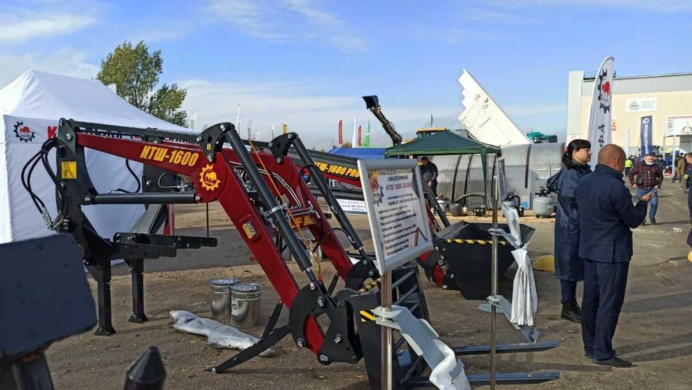 Фронтальный навесной погрузчик к трактору ( Мтз, Юмз и т.д.)