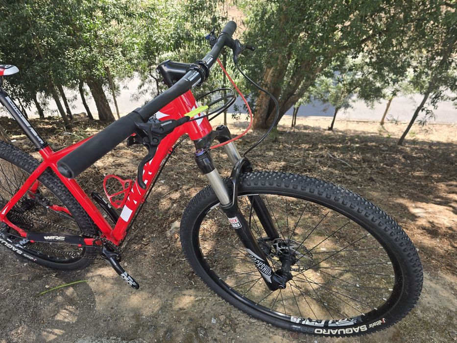Btt 29 m com rock shox a ar 11x1v
