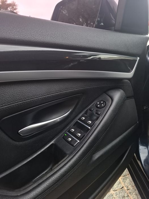 BMW 520i 2016 офіційна