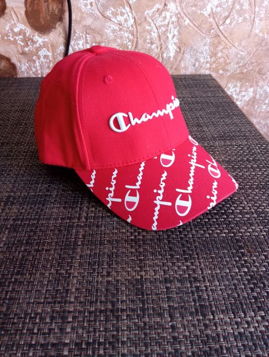 Продам модную бейсболку