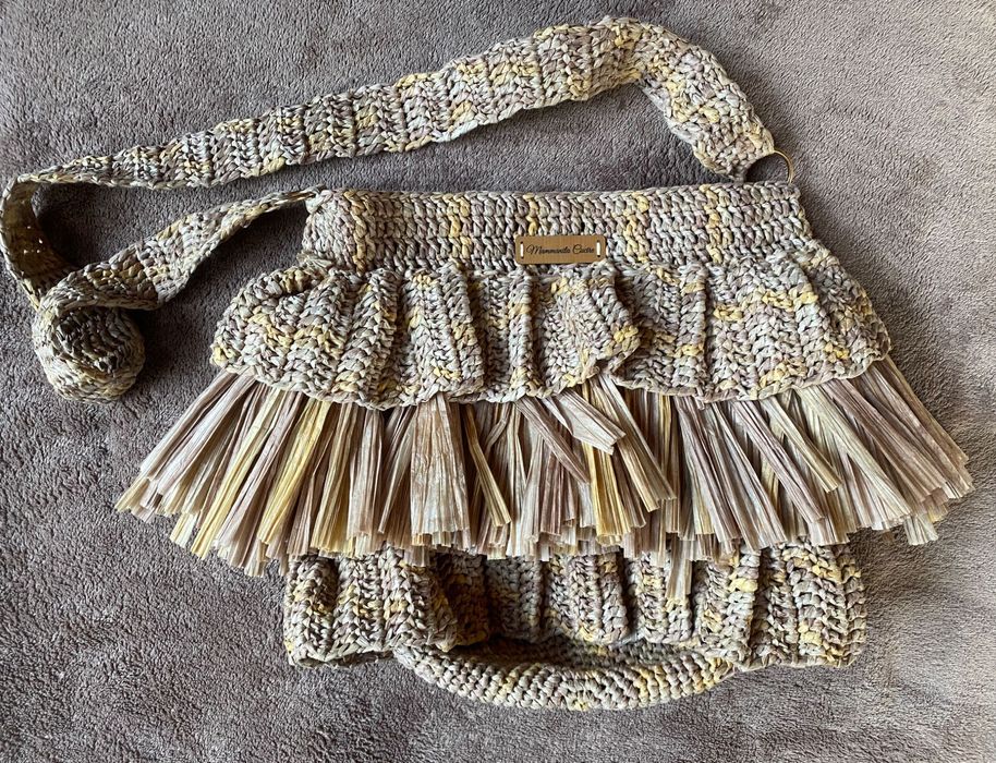 Torebka handmade rafia frędzle falbana boho beż brąz Mammanita Cucire