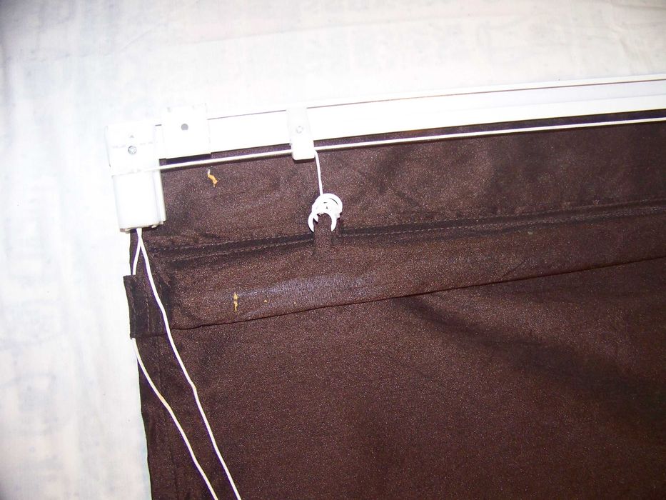 2 estores japoneses 1,75m x 89cm e 2 cortinados 1,20m x 90cm