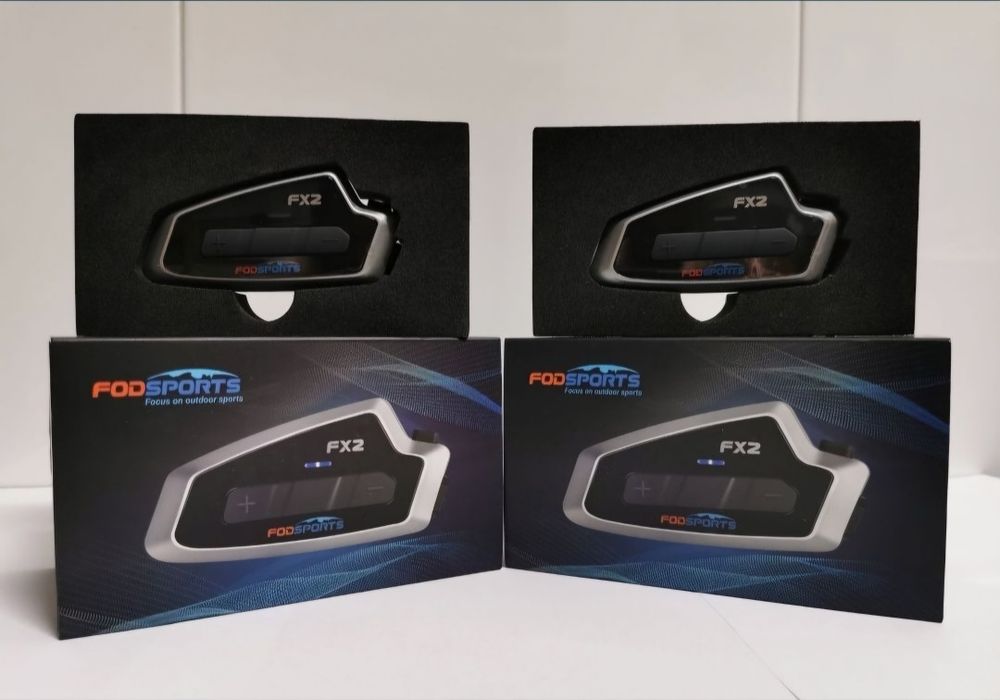 2- Auriculares/ Intercomunicadores Bluetooth C/ Rádio/ Motard ( NOVO )