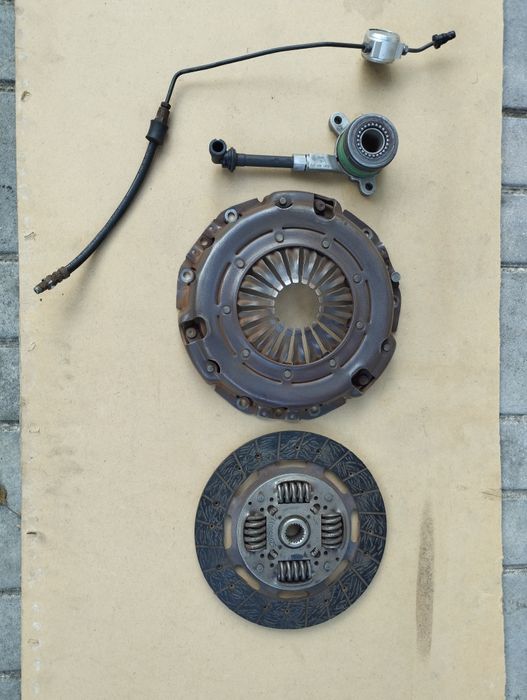 Сцепление на 2.0 Renault Traffic,Opel Vivaro, Nissan Prim