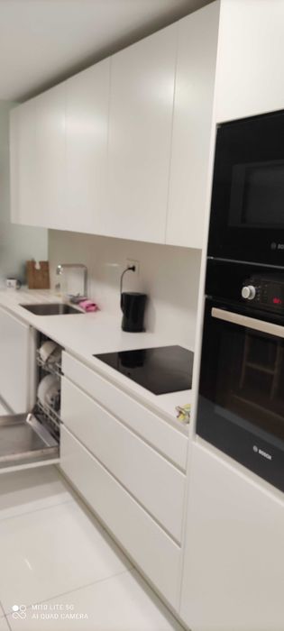 Quartos centro Lisboa. Metro Saldanha. Está disponível.