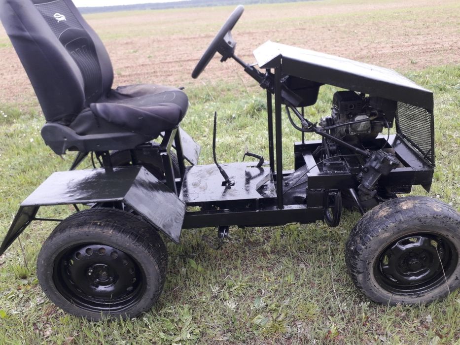 Скаладаю  саморобний тракторець