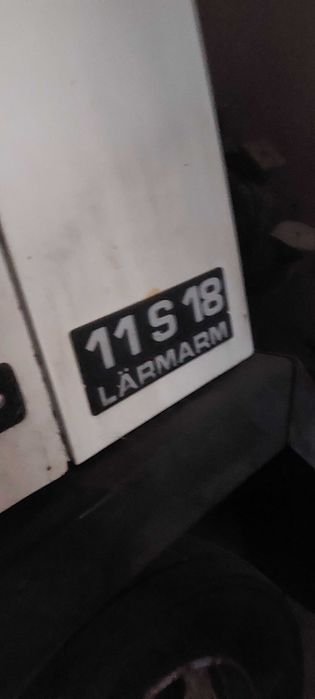 STEYR 11S18 Kontener z windą